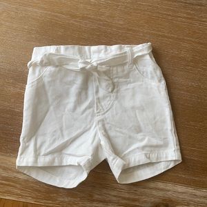 White jean shorts with tie